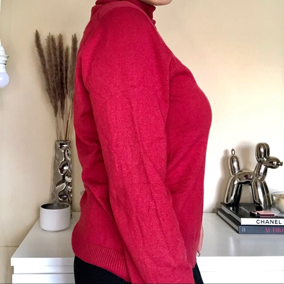 Red Liz Claiborne Turtleneck - Picture 2 of 5